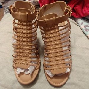 Torrid size 10 wide wedge beige shoe